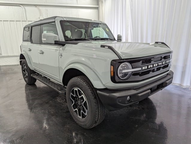 2024 Ford Bronco Outer Banks 4x4
